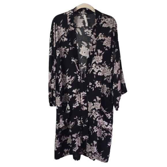 Spiritual Gangster Other - Spiritual Gangster Maya Floral Kimono Size One Size Ties At Waist Rayon